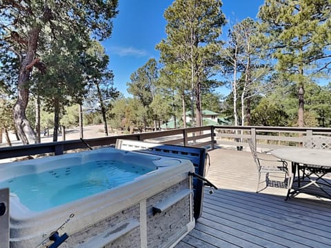 Patio, Natural landscape, Hot Tub, Balcony/Terrace