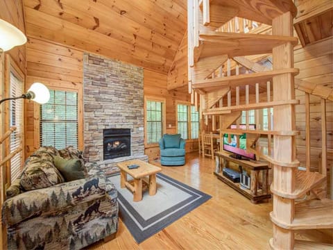 TV and multimedia, Living room, Seating area, fireplace, furniture