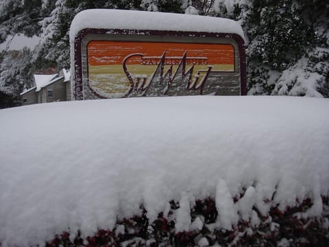Facade/entrance, Winter