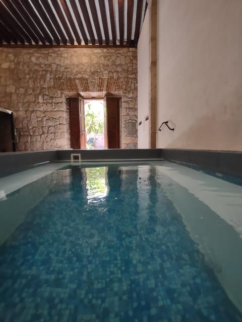 Hot Tub, Swimming pool
