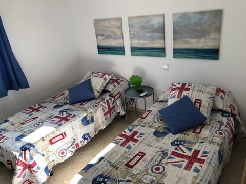 Photo of the whole room, Bedroom