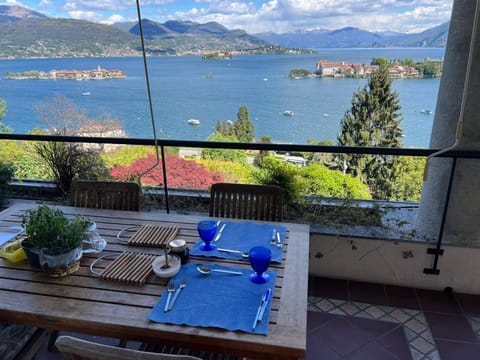 Sana Luxury Apartment Apartment in Stresa