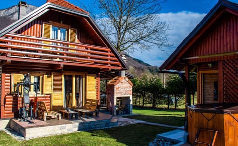 Property building, BBQ facilities, Hot Tub