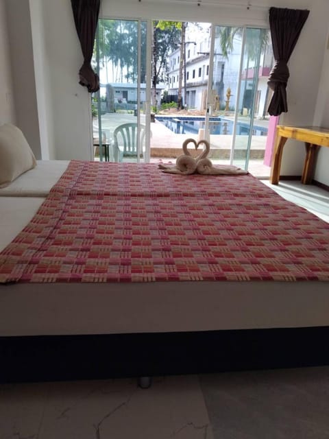 Khaolak Summer House 2 Resort in Khuekkhak