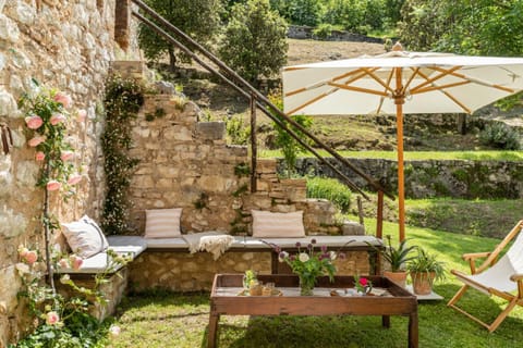 Borgo di Pianciano House in Umbria