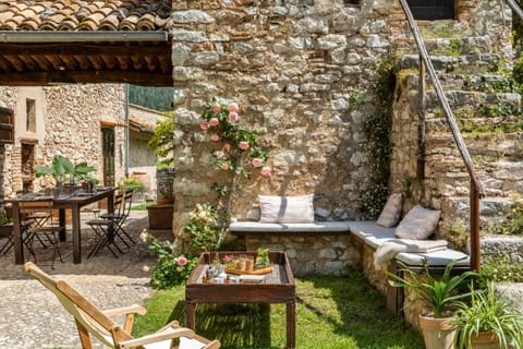 Borgo di Pianciano House in Umbria