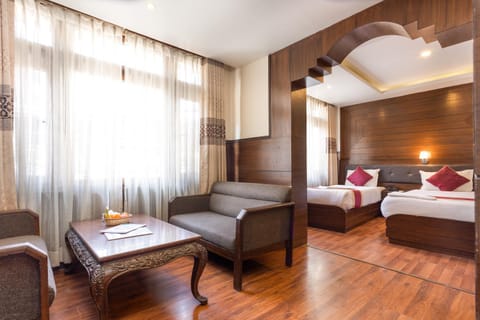 Bed, Seating area, Bedroom