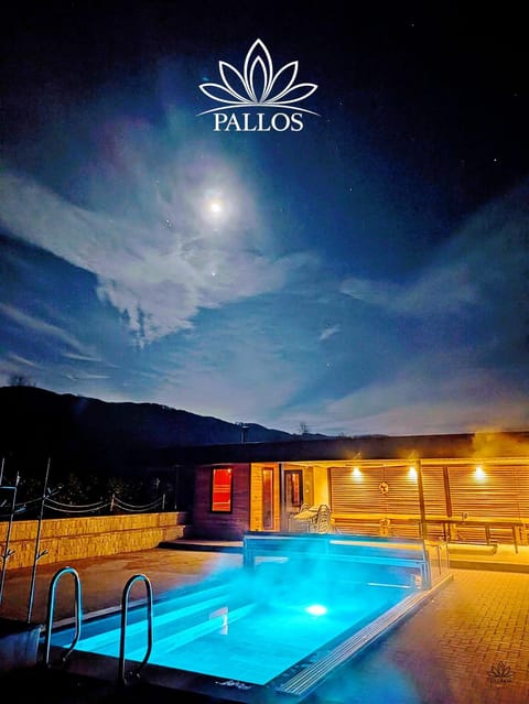 Property building, Night, Spa and wellness centre/facilities, Swimming pool