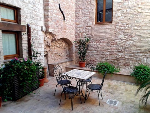 Property building, Decorative detail