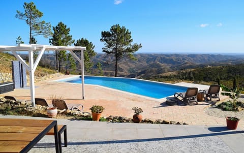 Spring, Day, Mountain view, Pool view, Swimming pool, sunbed