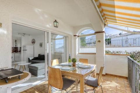 Day, Balcony/Terrace