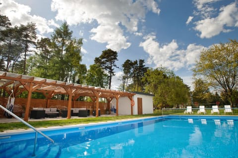 Balcony/Terrace, Pool view, Swimming pool, Swimming pool