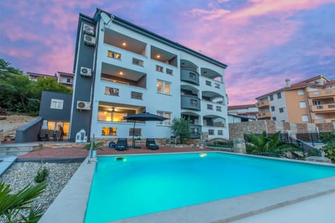 Facade/entrance, Area and facilities, Swimming pool, Swimming pool