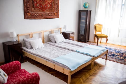 Bed, Day, Summer, Decorative detail, Decorative detail, Bedroom