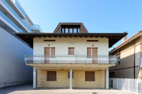 Property building, Summer