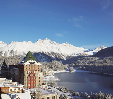 Property building, Facade/entrance, Bird's eye view, Winter