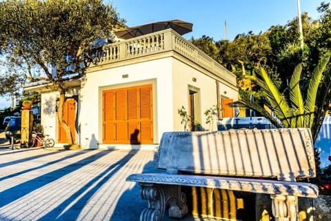 Villa Capri Wonderful View House in Massa Lubrense