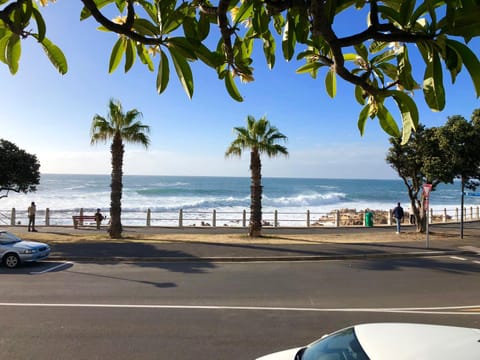 Prince Edward Mansions Apartment in Sea Point