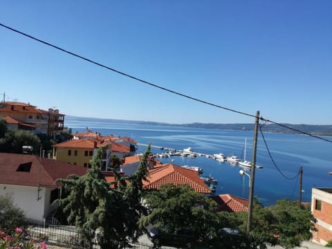 Doras House in village Άνετο Διαμέρισμα υπέροχη θέα Apartment in Halkidiki