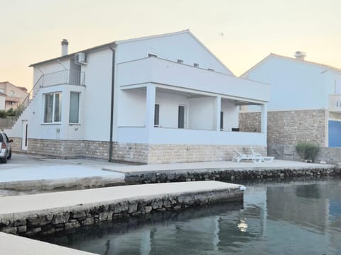 On The Sea Bed and Breakfast in Murter