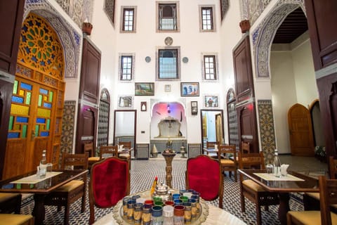 Restaurant/places to eat, Lobby or reception