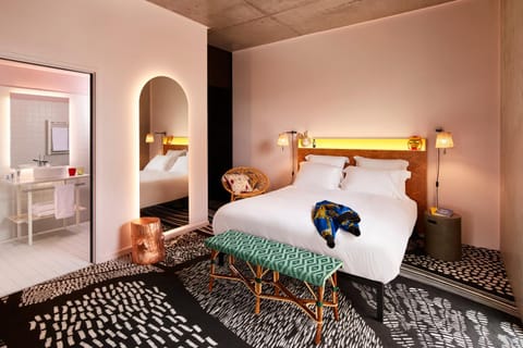 Bed, Bathroom, Bedroom