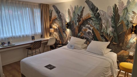 Property building, Photo of the whole room