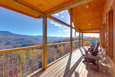 Balcony/Terrace, Seating area, Autumn, Mountain view