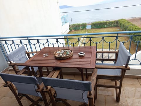 "SteliosDimitra" House with view in sea of Kantia Apartment in Argolis, Greece