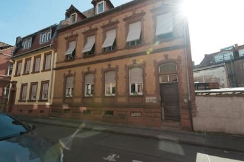 Property building, Day, Neighbourhood, Street view, Location