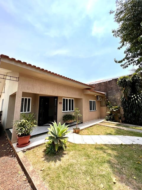 Property building, Day, Garden, Garden view