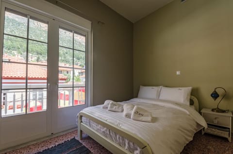 Ev Zin Lemonia Apartment in Leonidio