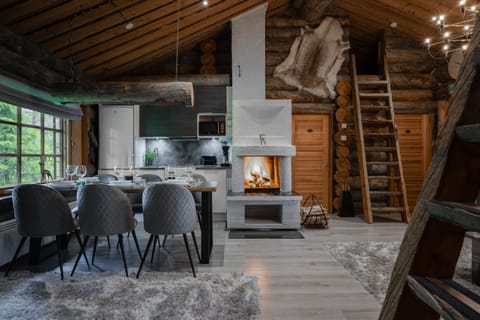 Living room, Dining area, fireplace
