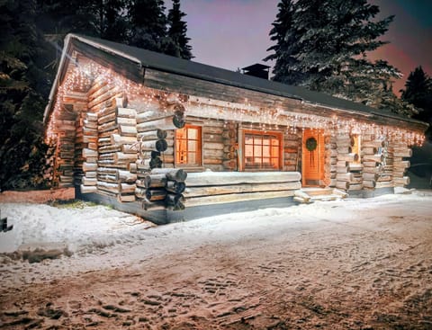 Property building, Natural landscape, Winter