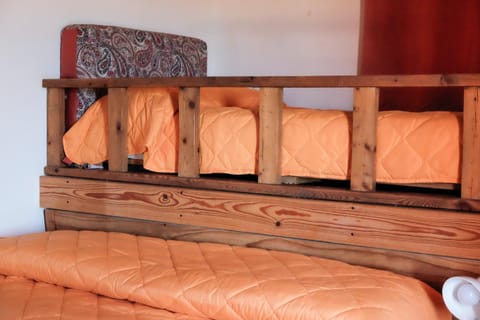 Bedroom, bunk bed