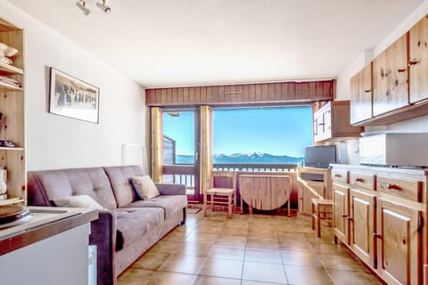 Bed, furniture, kitchen