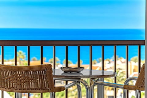 View (from property/room), Balcony/Terrace, Garden view, Sea view