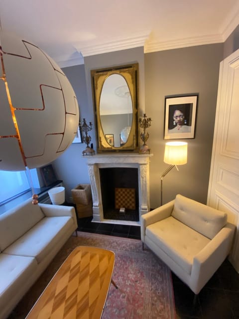 Artist's Loft & Garden Bed and Breakfast in Ghent