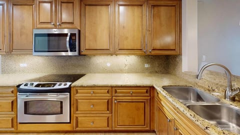 Dolphin Bay Resort and Spa Resort in Pismo Beach