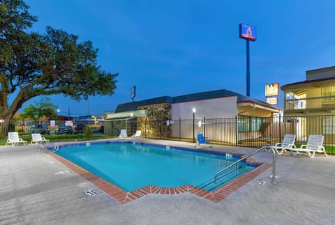 Activities, On site, Pool view, Swimming pool