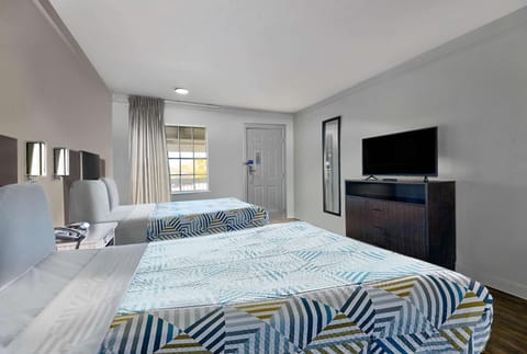 Photo of the whole room, On site