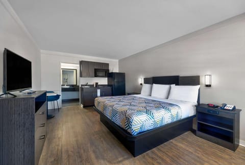 Photo of the whole room, On site