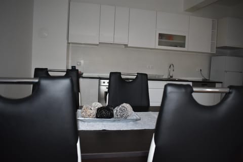 Kitchen or kitchenette, Living room, Dining area, stove