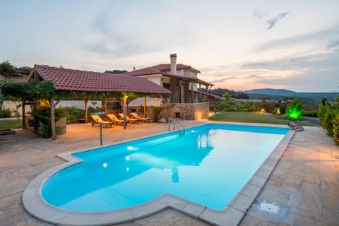 Property building, Natural landscape, Mountain view, Pool view, Swimming pool, Sunset, sunbed