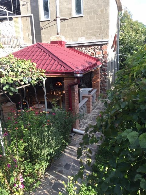 Patio, Facade/entrance
