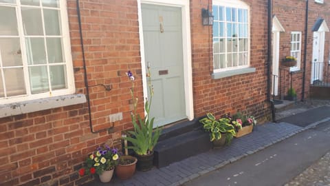 19 Upper Linney House in Ludlow