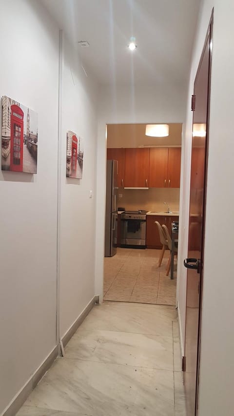 Palette Apartment Champagne - Athens Center, 6 BD, 3 BATH Apartment in Athens