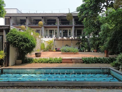 Property building, Swimming pool