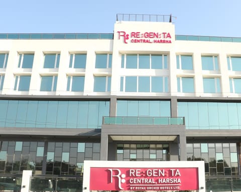 Property building, Facade/entrance, Property logo or sign