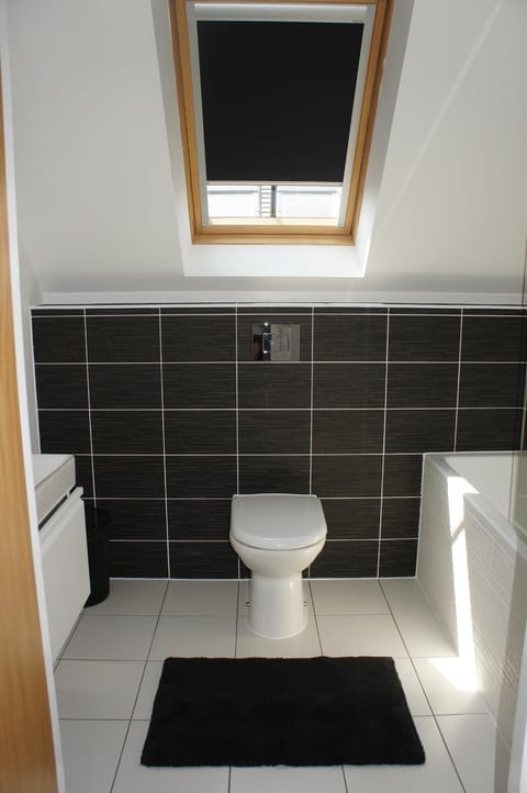 No 7 Woods View Apartment in Bournemouth